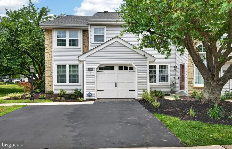 299 Carmen Dr, Collegeville, PA 19426 - #2