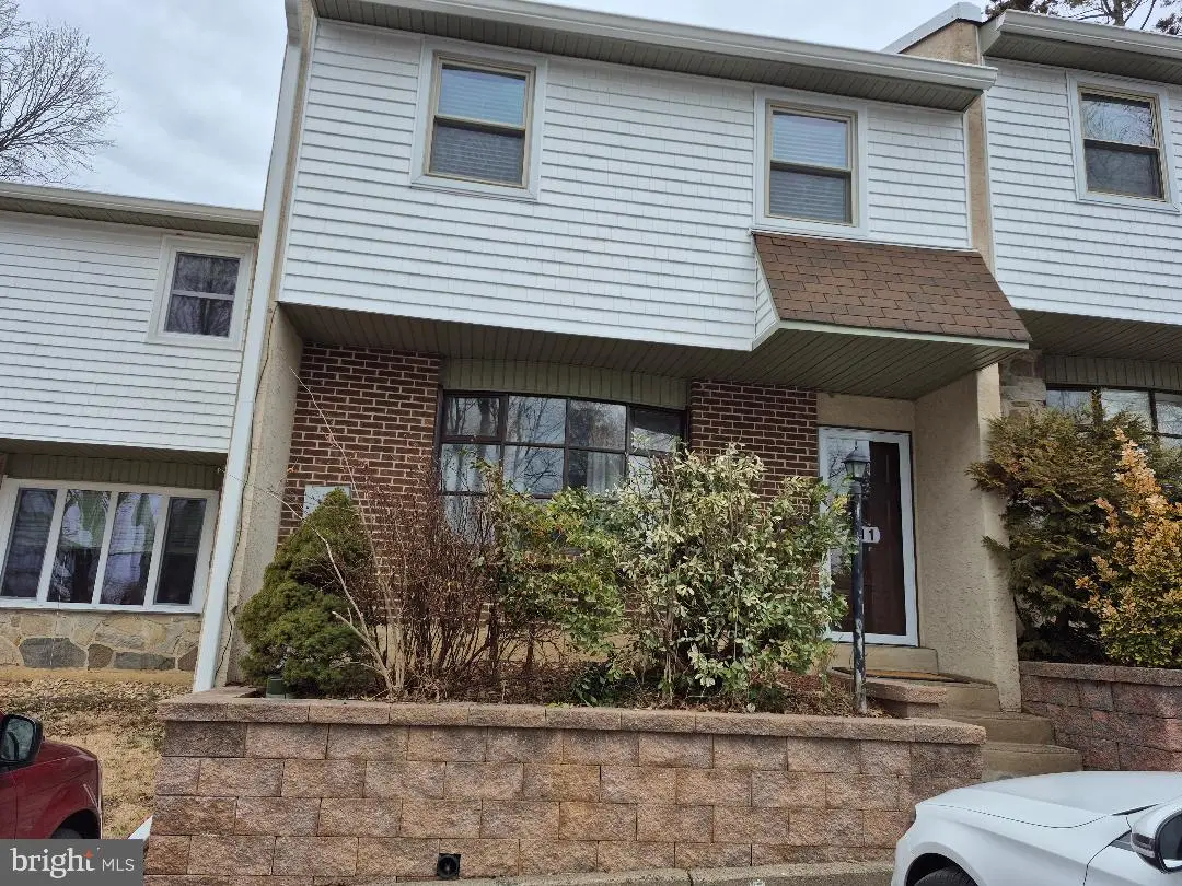 401 Woodside Cir, Dresher, PA 19025 - #1