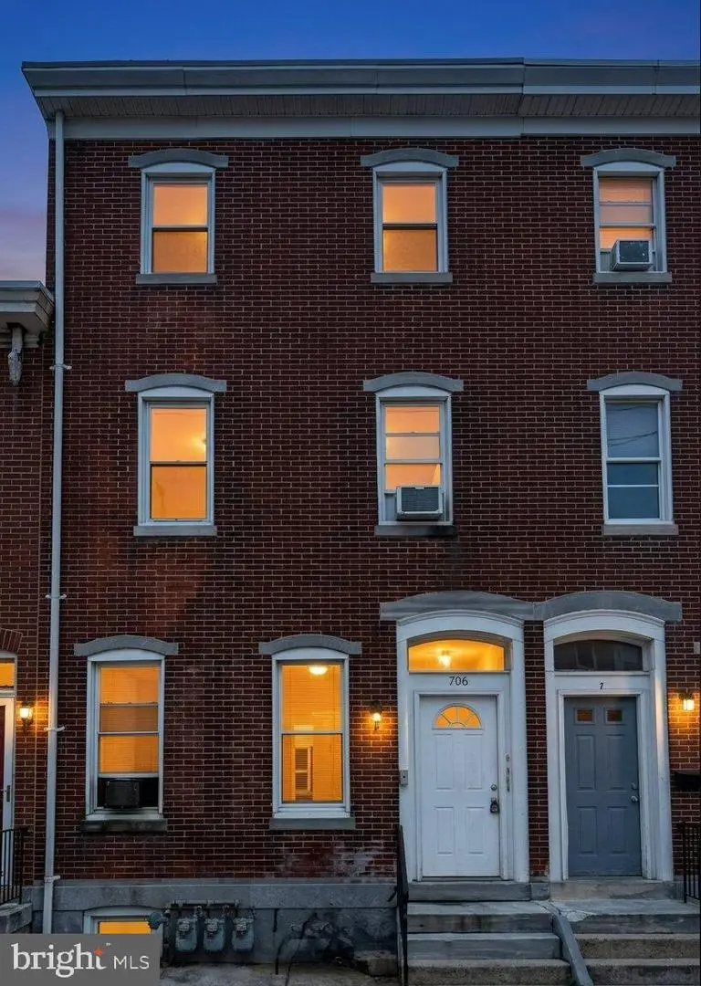 706 Chain St, Norristown, PA 19401 - #1