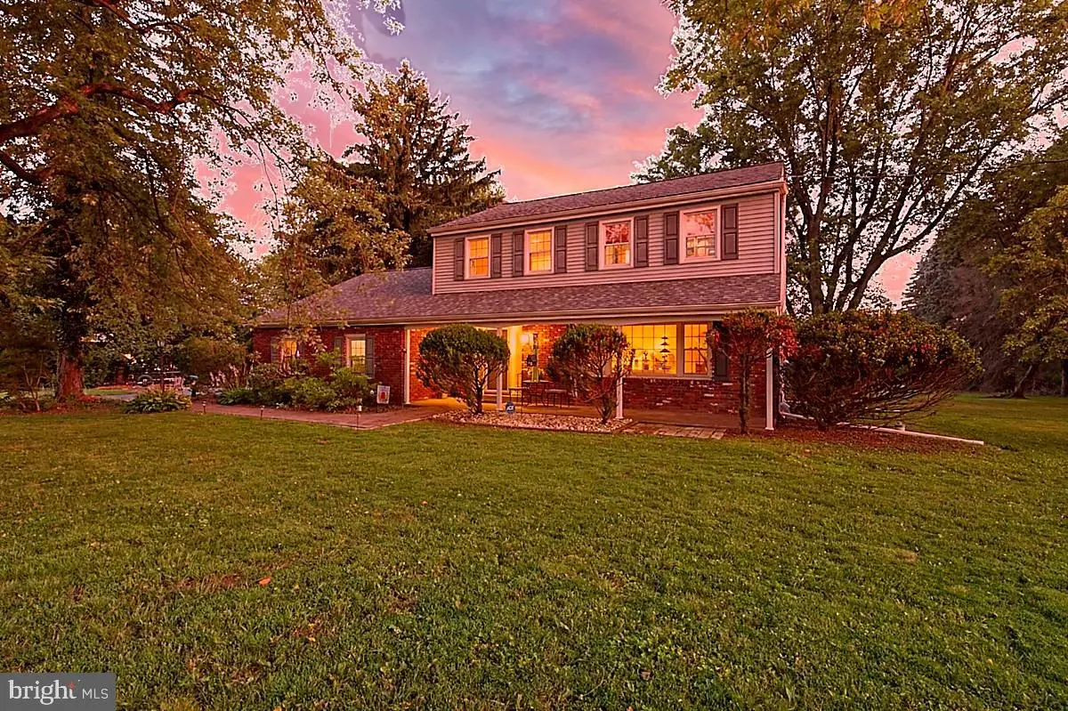 3314 Stump Hall Rd, Collegeville, PA 19426 - #1