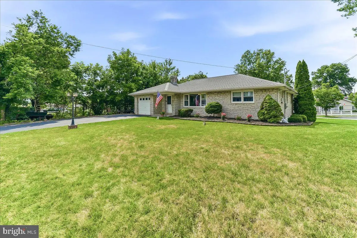 67 1st Ave, Pottstown, PA 19464 - #1