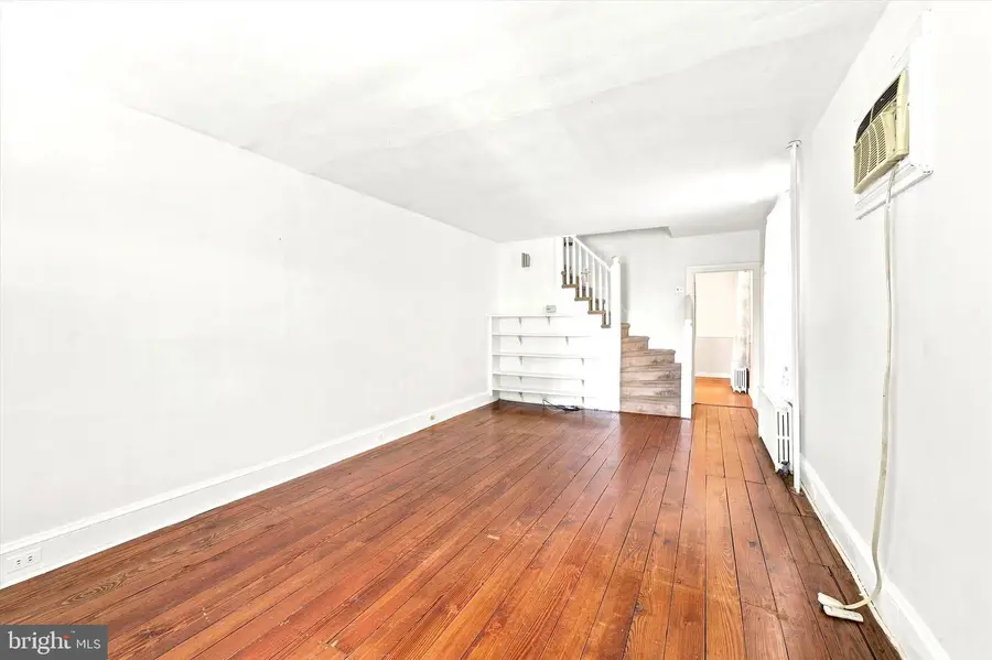 327 Summer St, Royersford, PA 19468 - #3