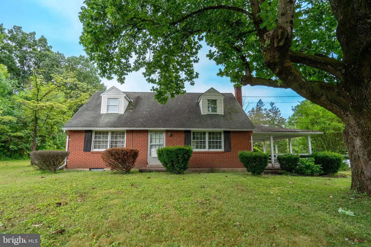3106 Kutztown Rd, East Greenville, PA 18041 - #1