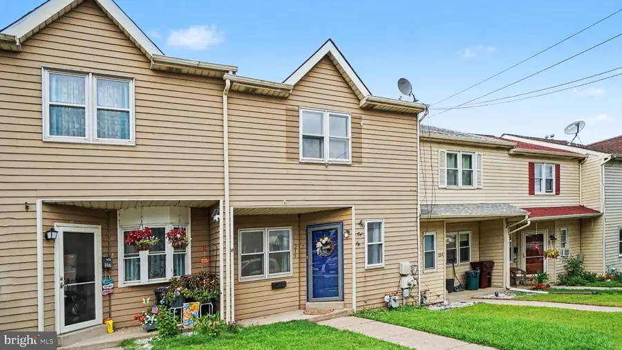 215 Coates St, Bridgeport, PA 19405 - #2