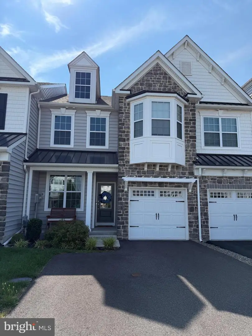 311 Flintrock Ct, Collegeville, PA 19426 - #2