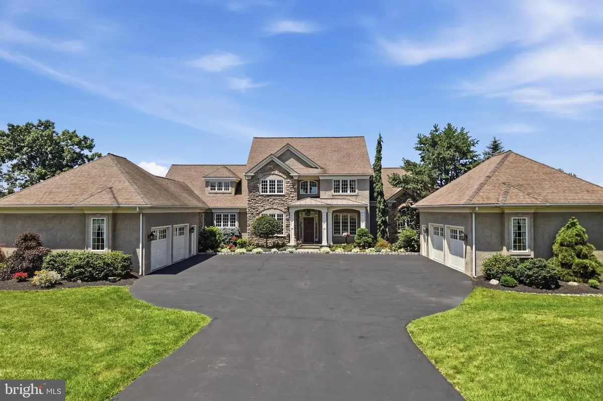 643 Harleysville Pike, Lower Salford, PA 19450 - #1