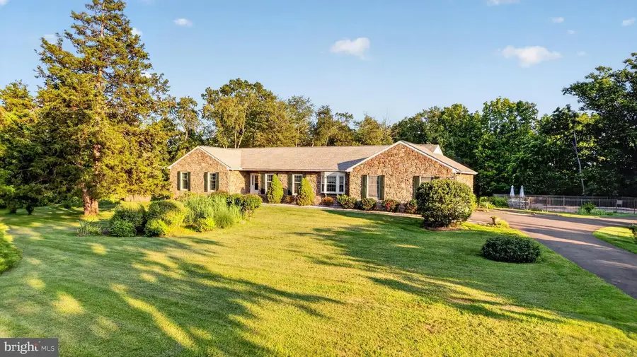 350 Homestead Dr, Harleysville, PA 19438 - #2