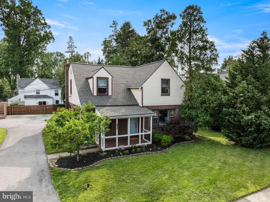 144 Rock Glen Rd #, Wynnewood, PA 19096 - #2