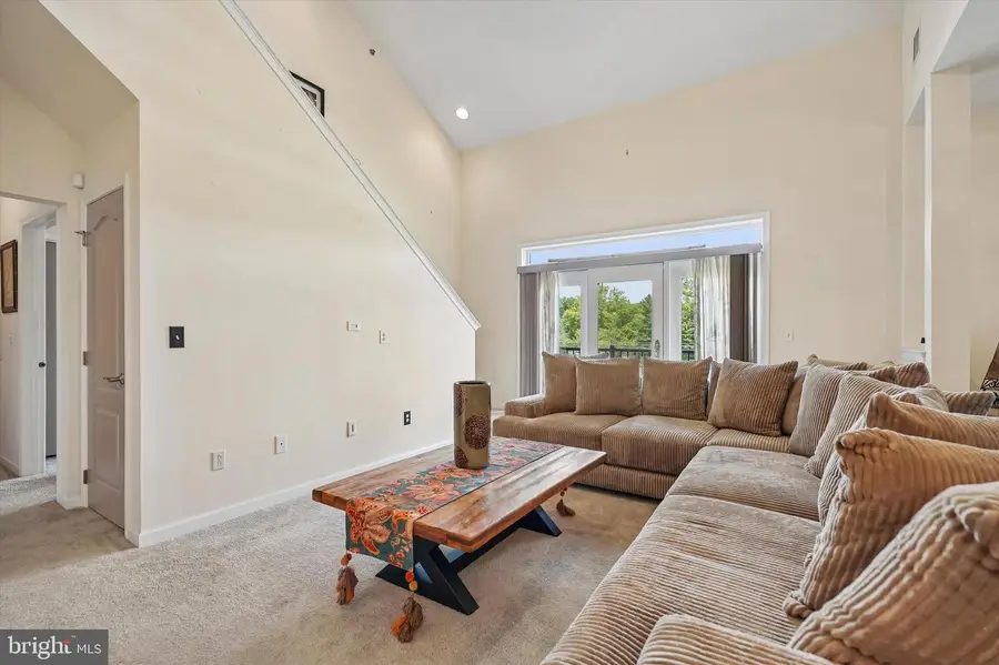 506 Carson Ter, Huntingdon Valley, PA 19006 - #3