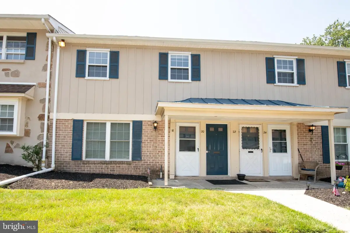 20 Shannon Dr, North Wales, PA 19454 - #1