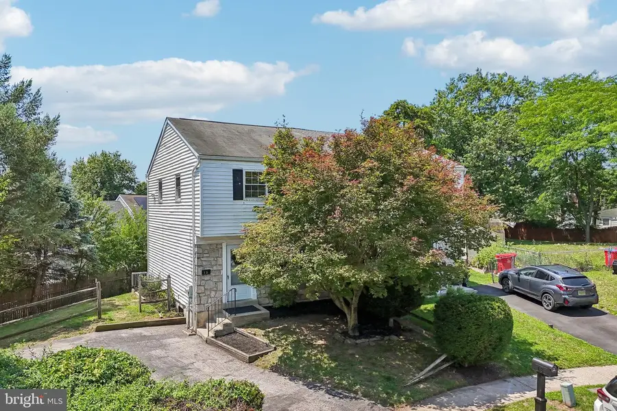 13 Evergreen Rd, Stowe, PA 19464 - #2