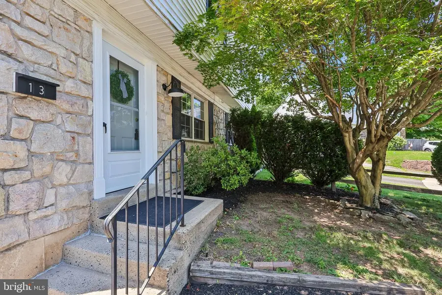 13 Evergreen Rd, Stowe, PA 19464 - #3