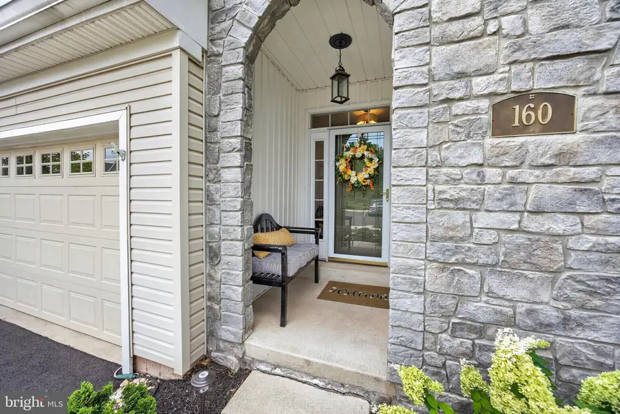 160 Lattice Ln, Collegeville, PA 19426 - #2