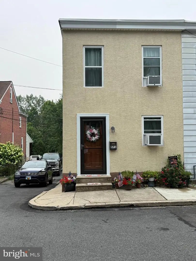 571 Summit St, King Of Prussia, PA 19406 - #1