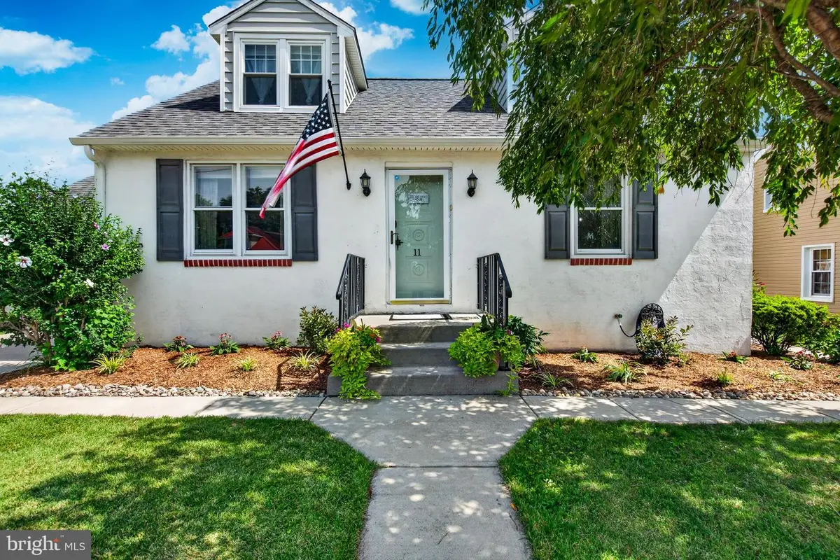 11 W Eighth St, Pottstown, PA 19464 - #1