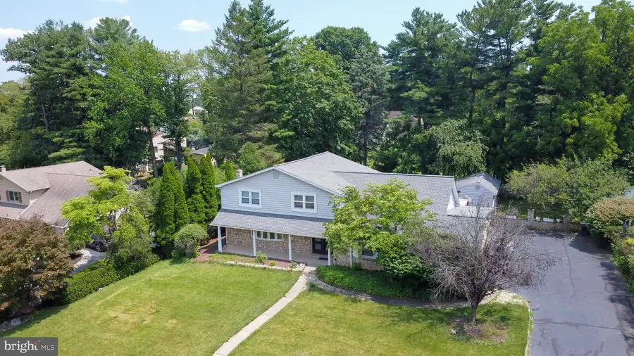 3883 Dempsey Ln, Huntingdon Valley, PA 19006 - #2