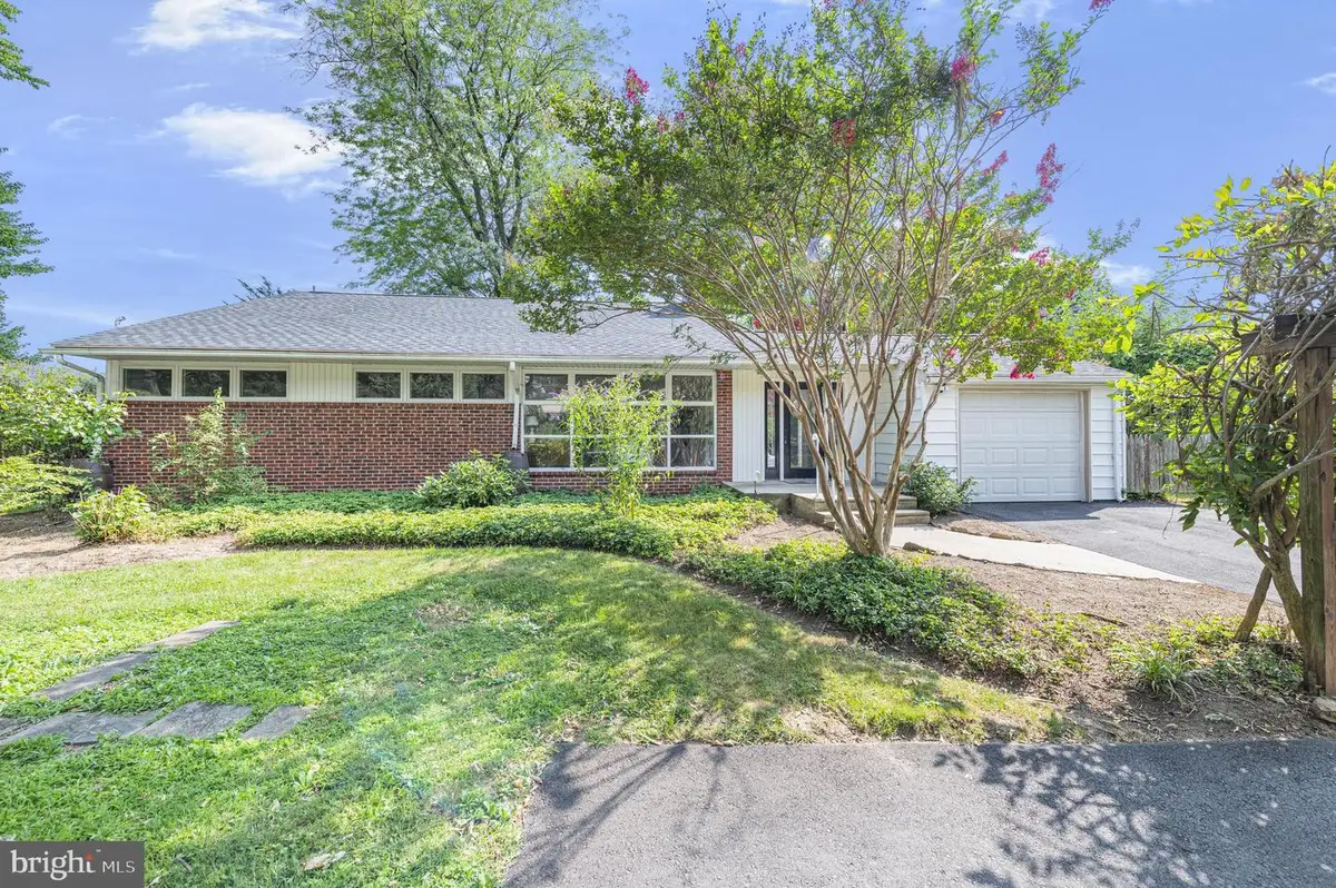 706 Moredon Rd, Jenkintown, PA 19046 - #1