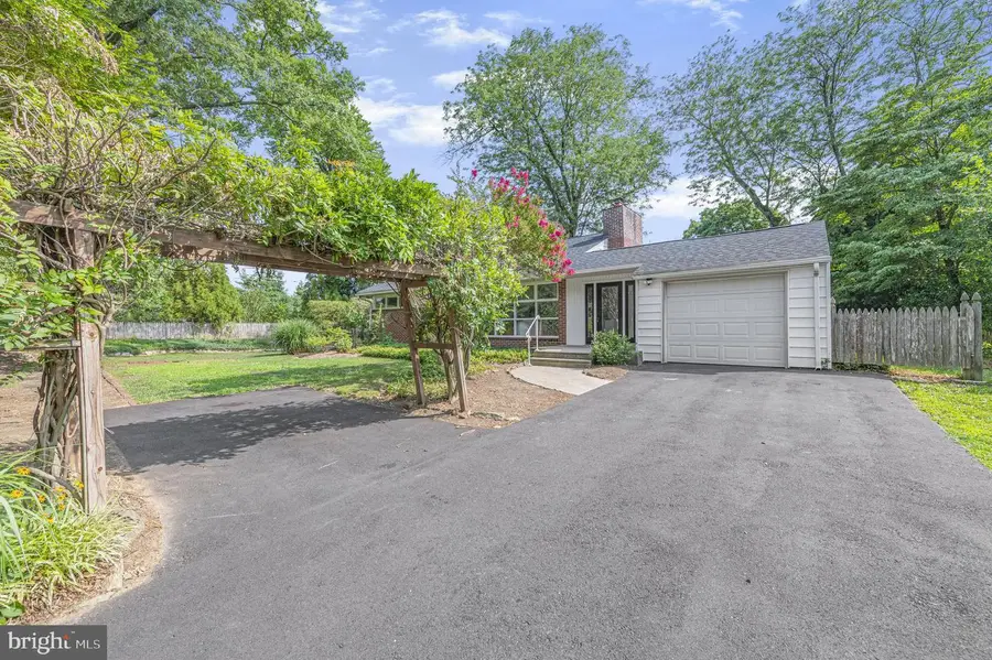 706 Moredon Rd, Jenkintown, PA 19046 - #2