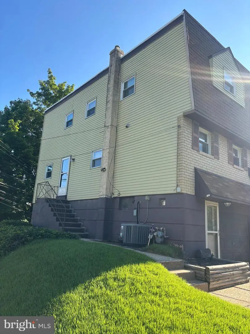 501 Norma Ln, Norristown, PA 19401 - #2