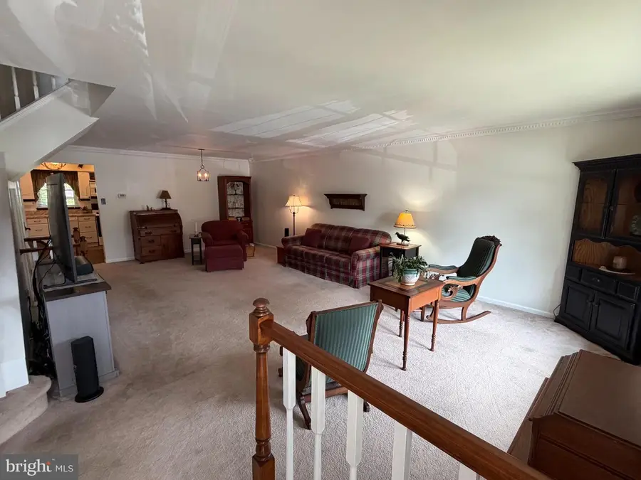 1051 Bramblewood Ct, Pottstown, PA 19464 - #2