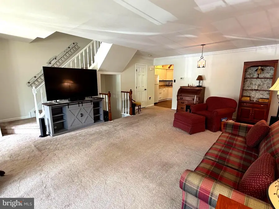 1051 Bramblewood Ct, Pottstown, PA 19464 - #3