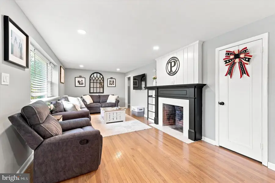 1813 Clinton Rd, West Norriton, PA 19403 - #3