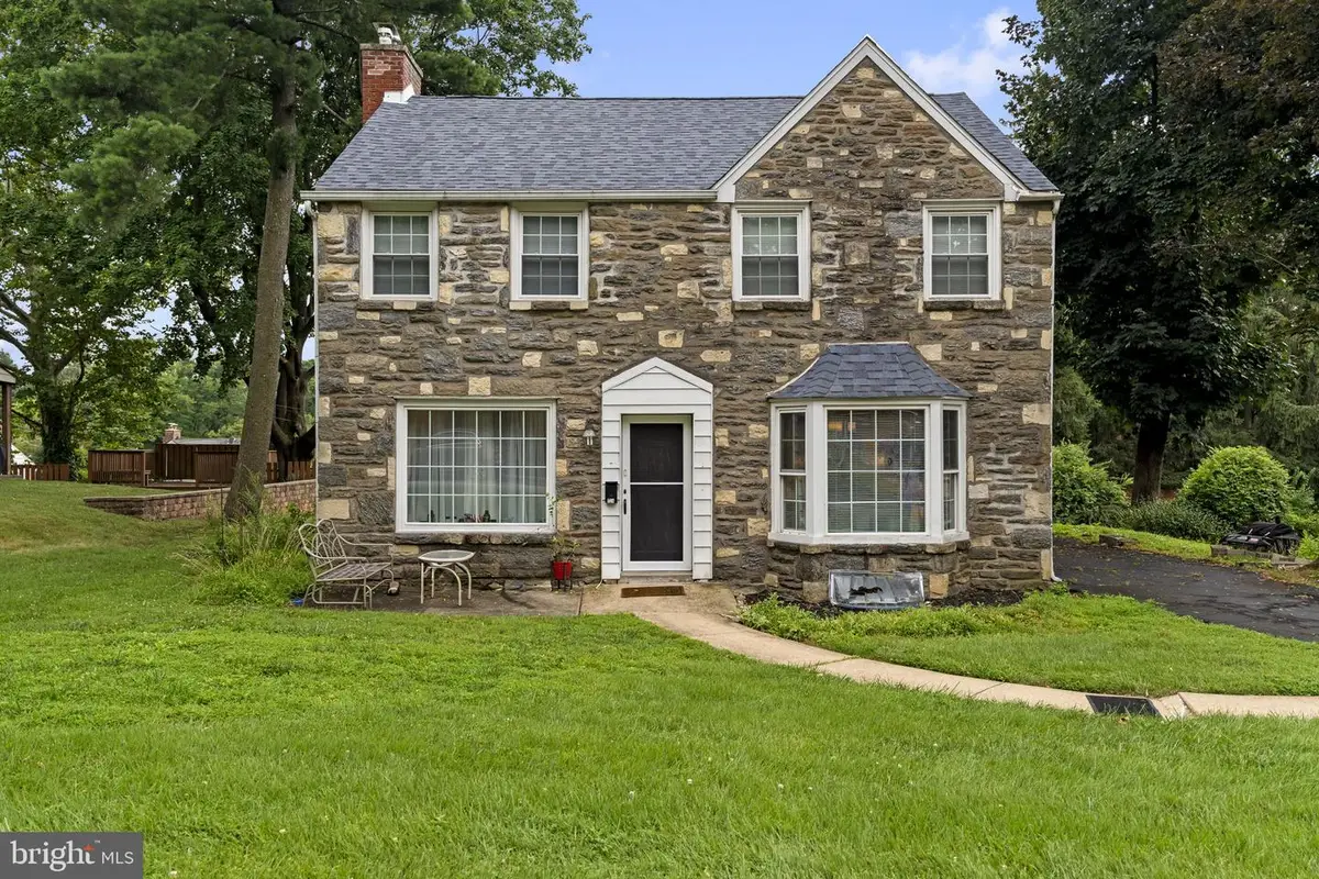 124 Kingston Rd, Cheltenham, PA 19012 - #1