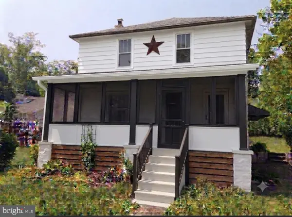 21 Perkiomen Ave, SPRING MOUNT, PA 19478