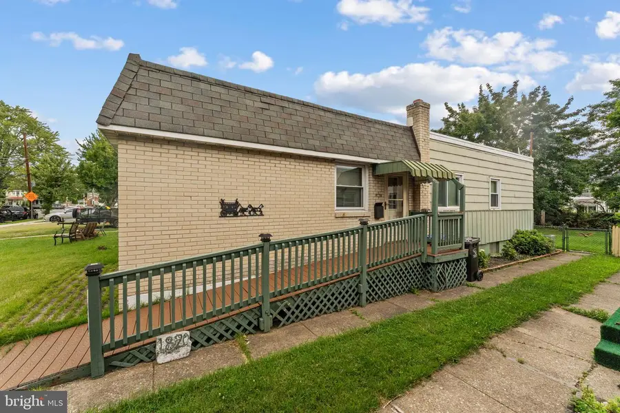 1820 Pine St, Norristown, PA 19401 - #3