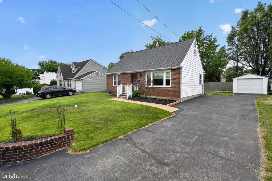 434 School Ln, Plymouth Meeting, PA 19462 - #2