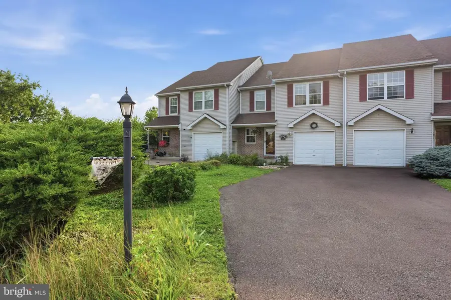 198 Kieffer Ct, Telford, PA 18969 - #2