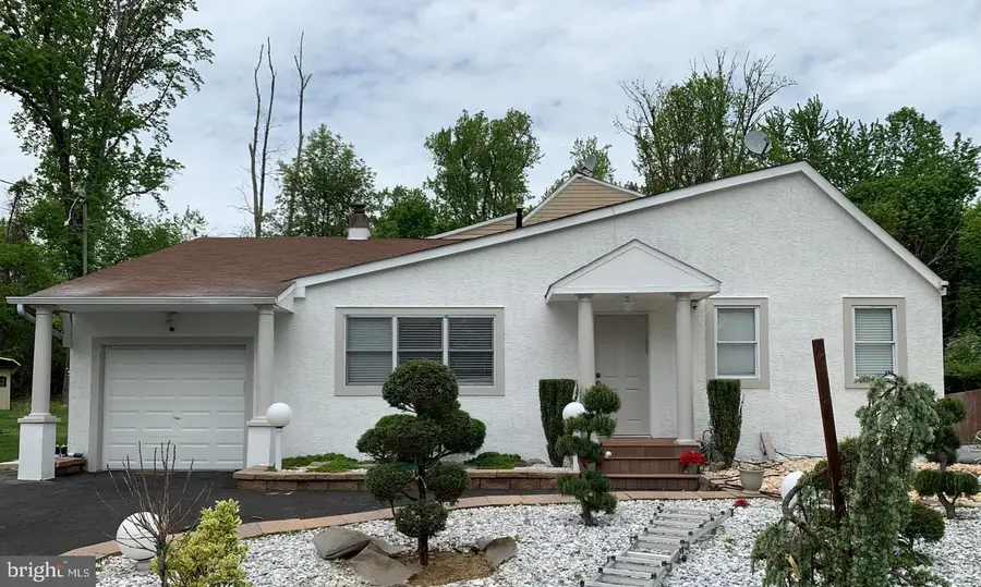 3332 Philmont Ave, Huntingdon Valley, PA 19006 - #2