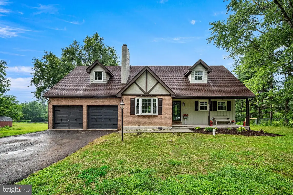 29 Kurtz Rd, Schwenksville, PA 19473 - #1
