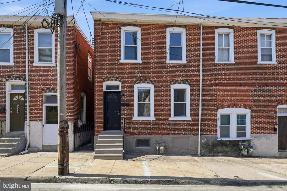 644 E Moore St, Norristown, PA 19401 - #1