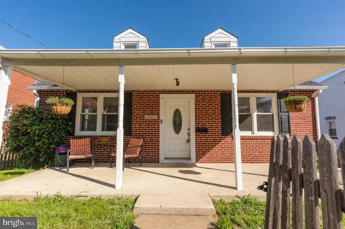 323 Coates St #, Bridgeport, PA 19405 - #1