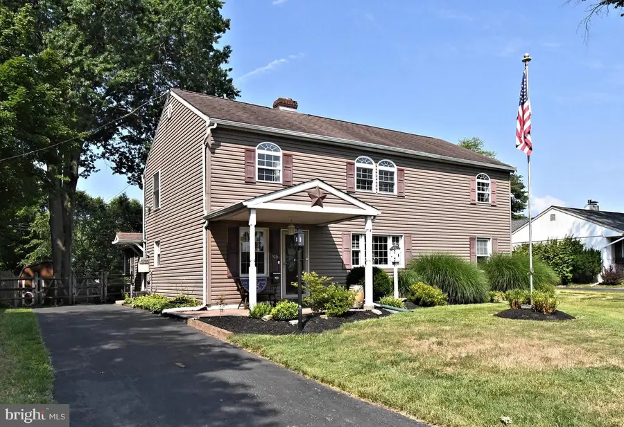 1031 Cardinal Rd, Norristown, PA 19403 - #2