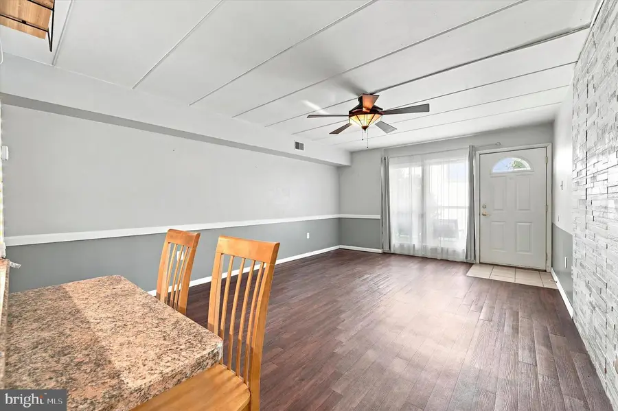 233 Township Line Rd #5b, Elkins Park, PA 19027 - #3