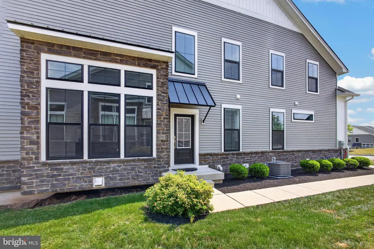 9 Umbrell Dr, Eagleville, PA 19403 - #1
