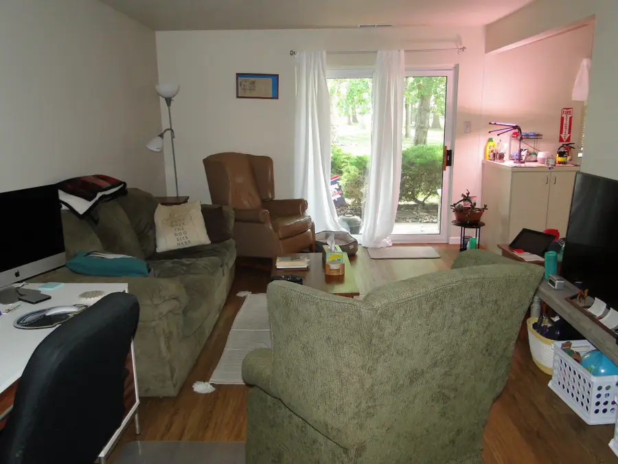 8 Shannon Dr, North Wales, PA 19454 - #2