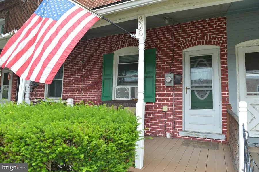 328 W Fifth St, Lansdale, PA 19446 - #3