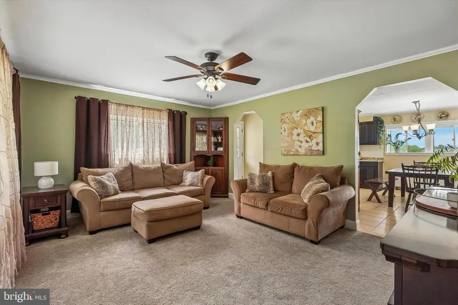 329 E Mt Kirk Ave, Norristown, PA 19403 - #3