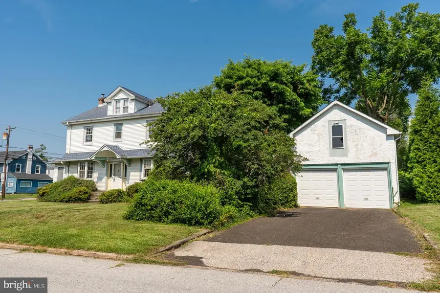 2105 Susquehanna Rd, Abington, PA 19001 - #2