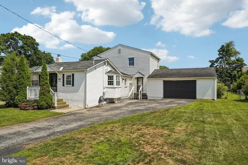 108 N Midland Ave, Norristown, PA 19403 - #1