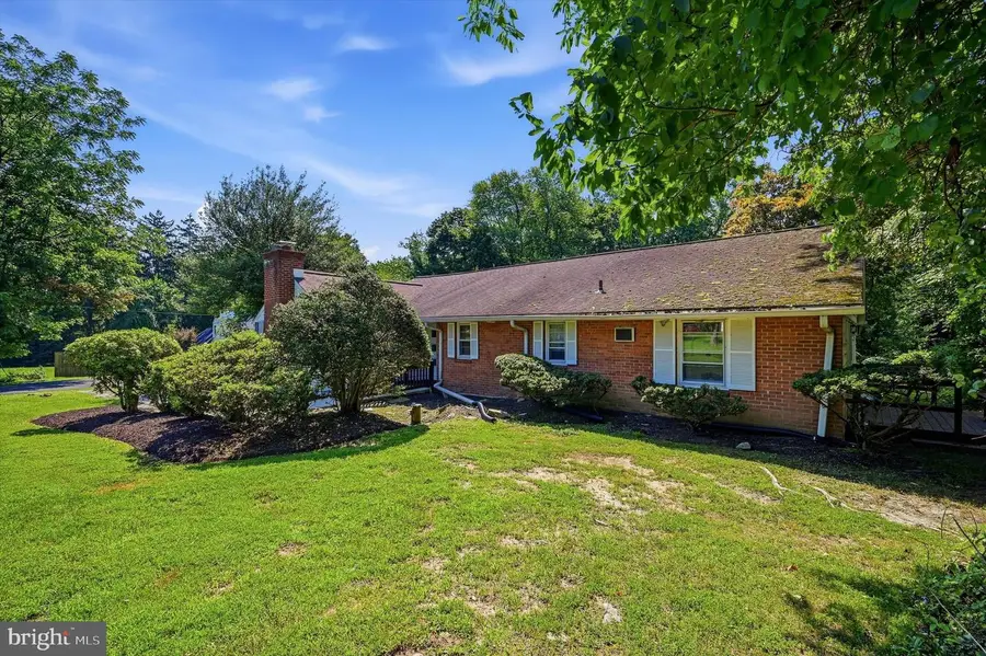 2745 Edge Hill Rd, Huntingdon Valley, PA 19006 - #3
