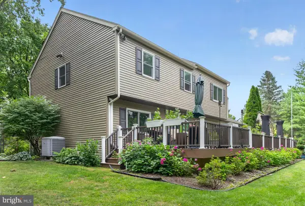 1106 Wooded Pl, EAGLEVILLE, PA 19403
