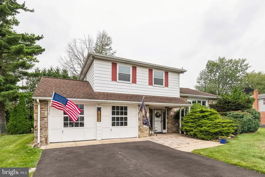 672 Killdeer Ln, Huntingdon Valley, PA 19006 - #2