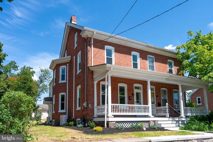 131 Jefferson St, East Greenville, PA 18041 - #3