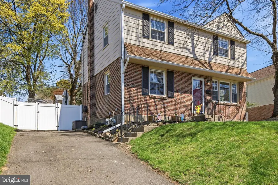 2907 Kanes Rd, Willow Grove, PA 19090 - #2