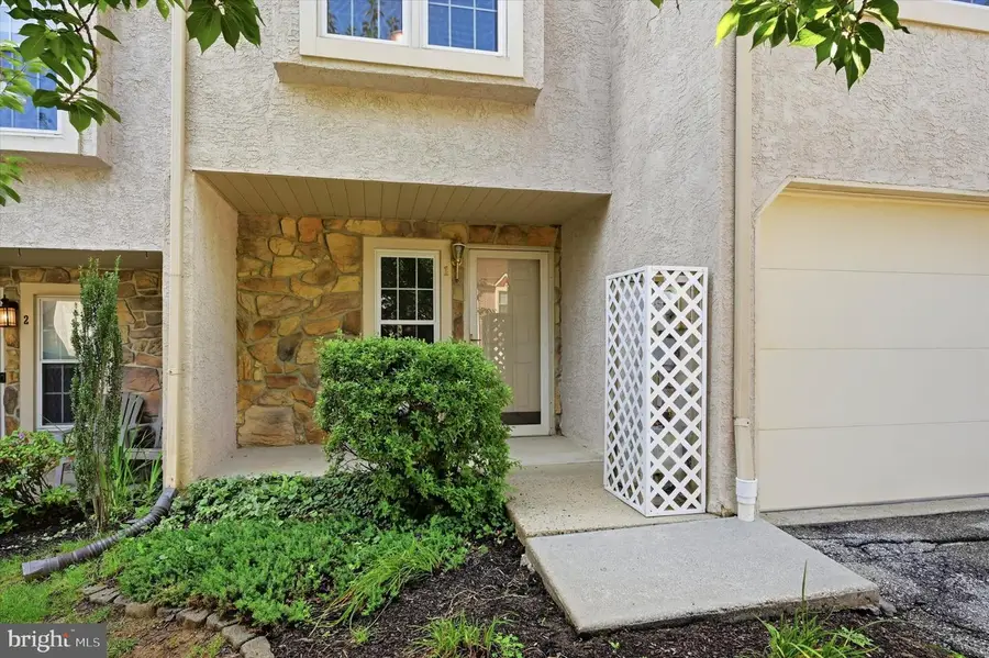 1 Forsythia Ct, Lafayette Hill, PA 19444 - #2