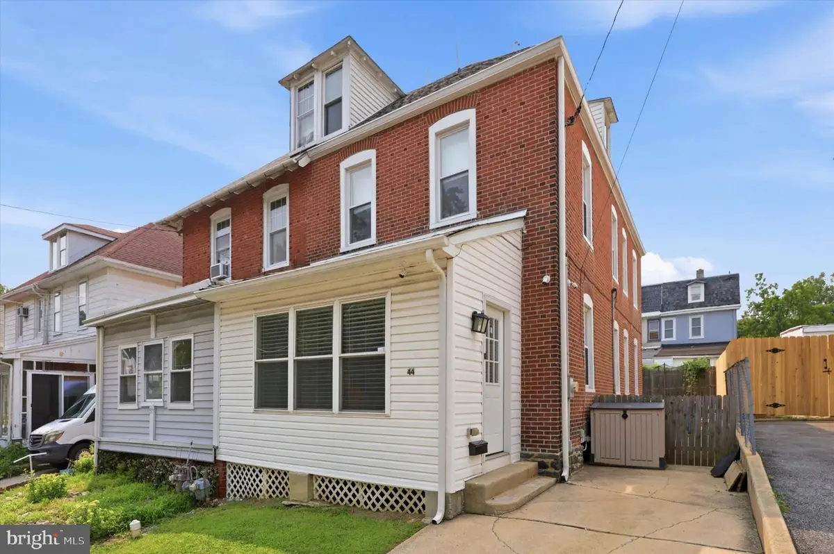 44 Prospect Ave, Bryn Mawr, PA 19010 - #1